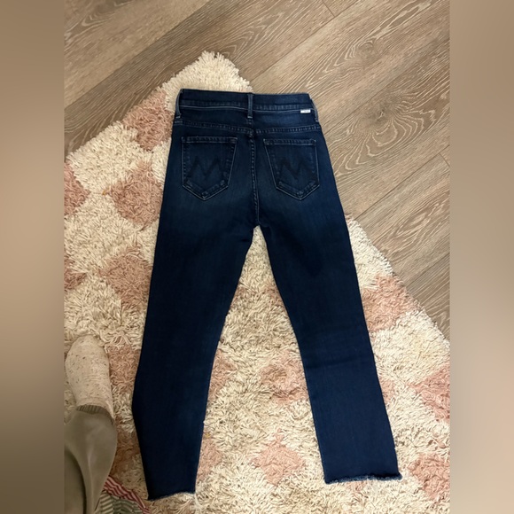 MOTHER The Insider Crop Step Fray Women's Deep Indigo Jeans - Picture 6 of 8